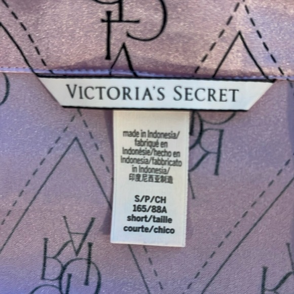 💞Victoria Secret Satin Pajamas💞 - Picture 2 of 6